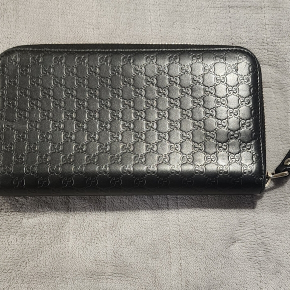 Gucci Microguccissima Wallet - Picture 2 of 8